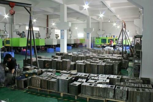 注塑模具製造側向分型抽芯機構的（de）分類